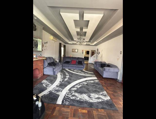 3 BEDROOM HOUSE FOR SALE IN BRAMLEY VIEW